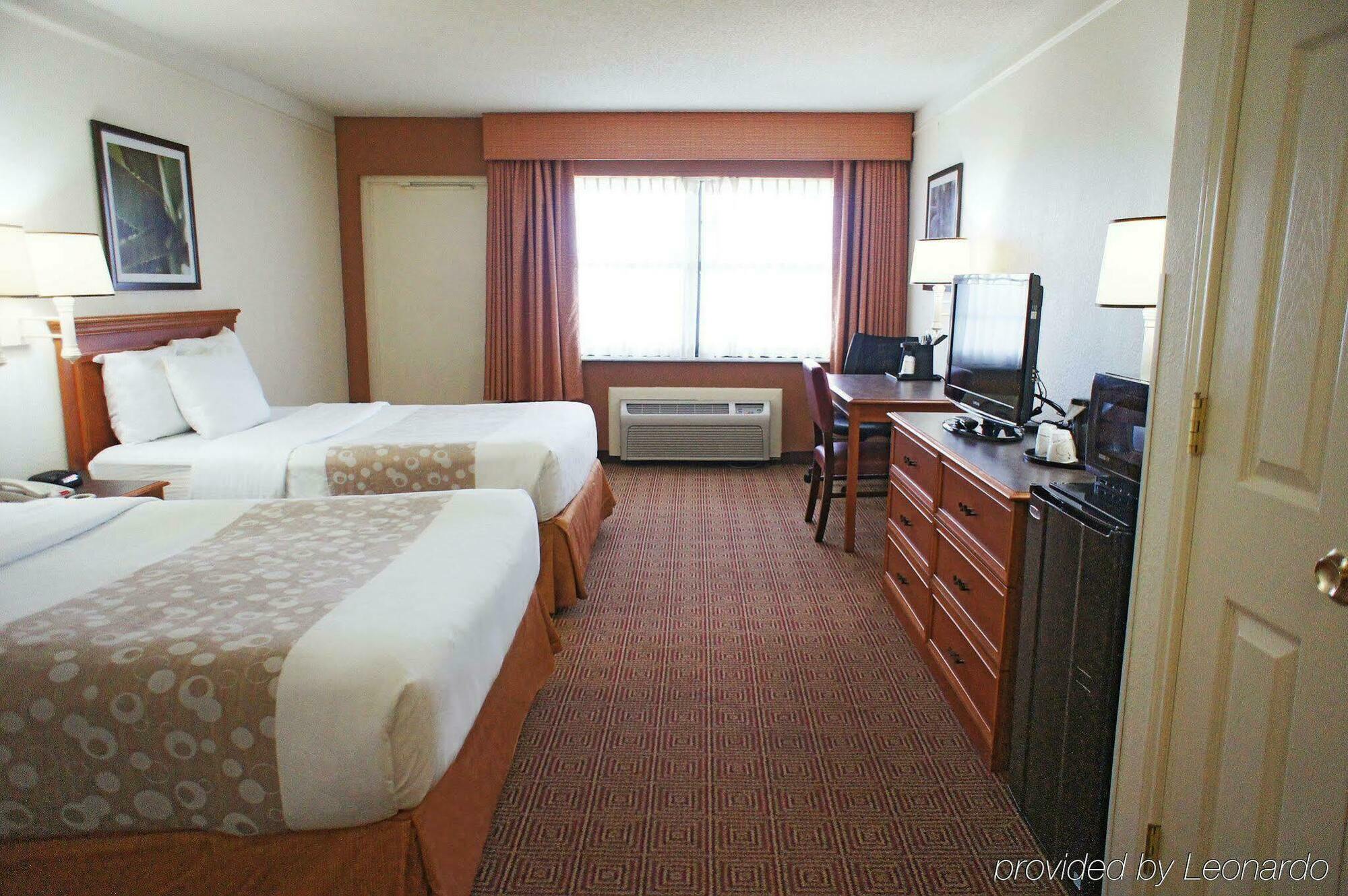 La Quinta By Wyndham Coral Springs University Dr Exterior photo